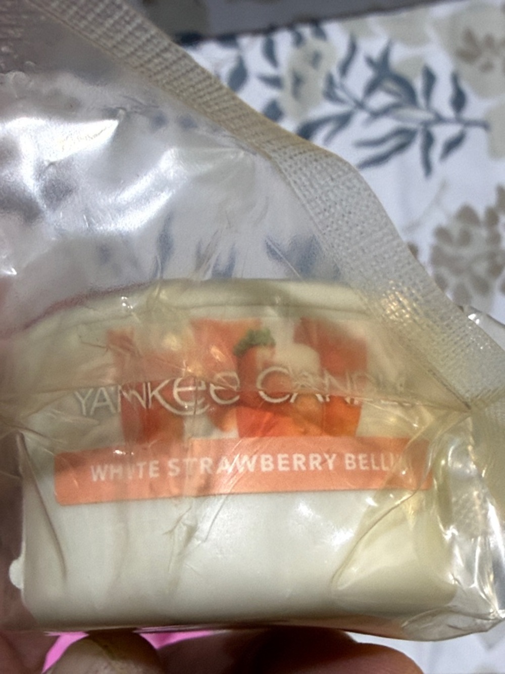Yankee Candle White Strawberry Bellini Scented Pod - Picture 2 of 3